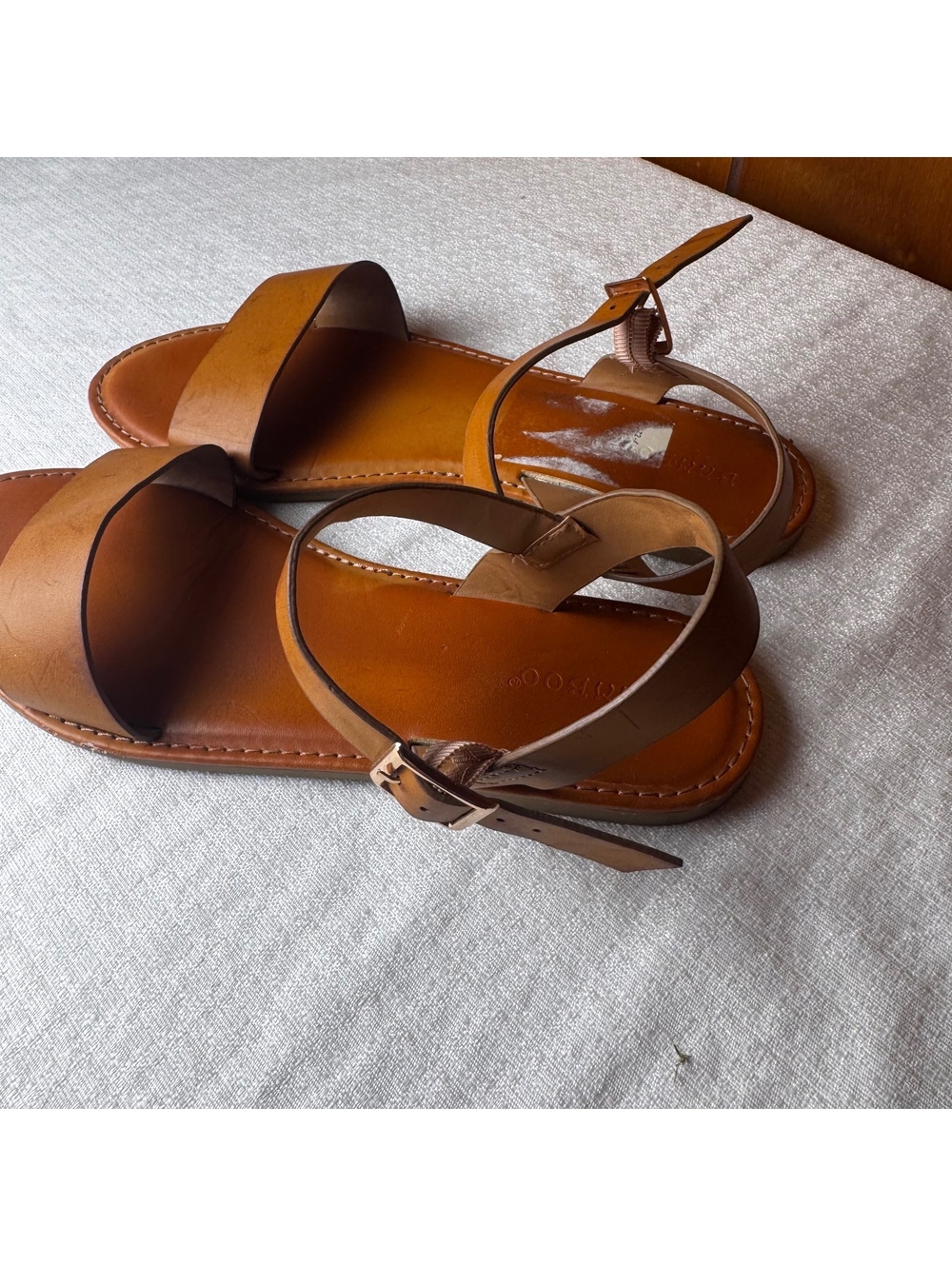 Bayboo Cognac Brown Ankle Strap Sandals Women’s Size 8.5 Flat Open Toe - Picture 4 of 7